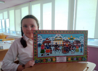 В Детской школе искусств представлена выставка работ декоративно-прикладного искусства «Русские узоры».