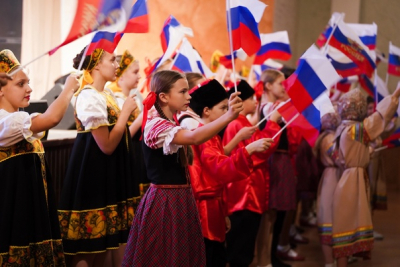 В Ялуторовске на благотворительных концертах собрали более 400 тысяч рублей для поддержки участников СВО