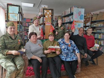 В Чернаковской библиотеке прошла литературная гостиная: «Строка к строке, о той войне»