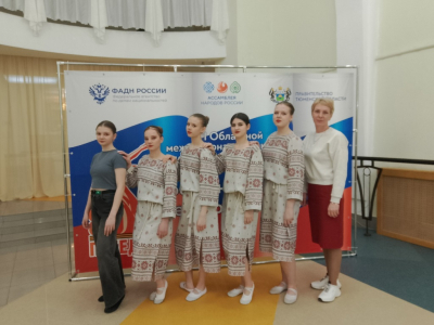 Емуртлинцы приняли участие в областном конкурсе «Достойные потомки Великой России»
