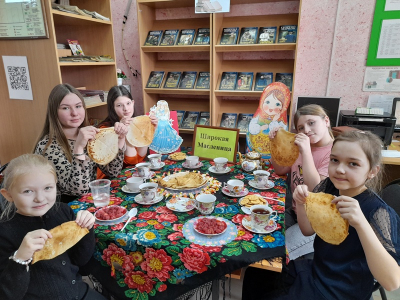 Фольклорные посиделки «Масленица честная, да проказница большая»