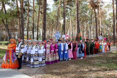 В Заводоуковске с размахом прошел фестиваль национальных культур  «Венок дружбы»