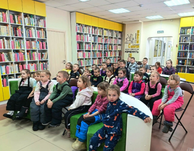 Библиотечный десант "Тайна театрального закулисья"