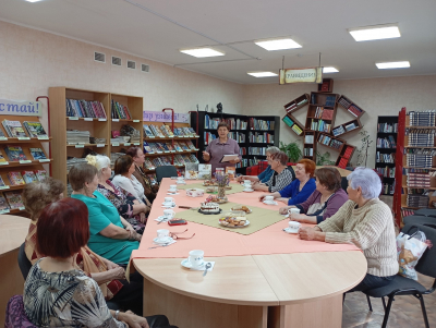 Фольклорные посиделки «Русская, старинная, румяная да блинная»