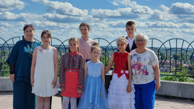 Учащиеся Детской школы искусств имени А.А. Алябьева города Тобольска дали концерт в Саду Ермака