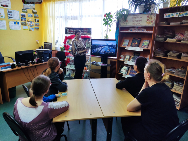 В Упоровской районной библиотеке состоялась очередная встреча любительского объединения «Книга + кино»