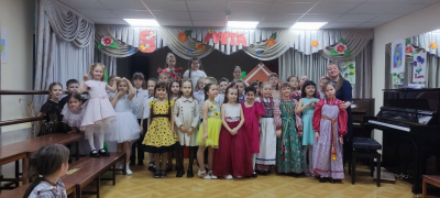 Праздничный концерт &quot;Весенний букет&quot;